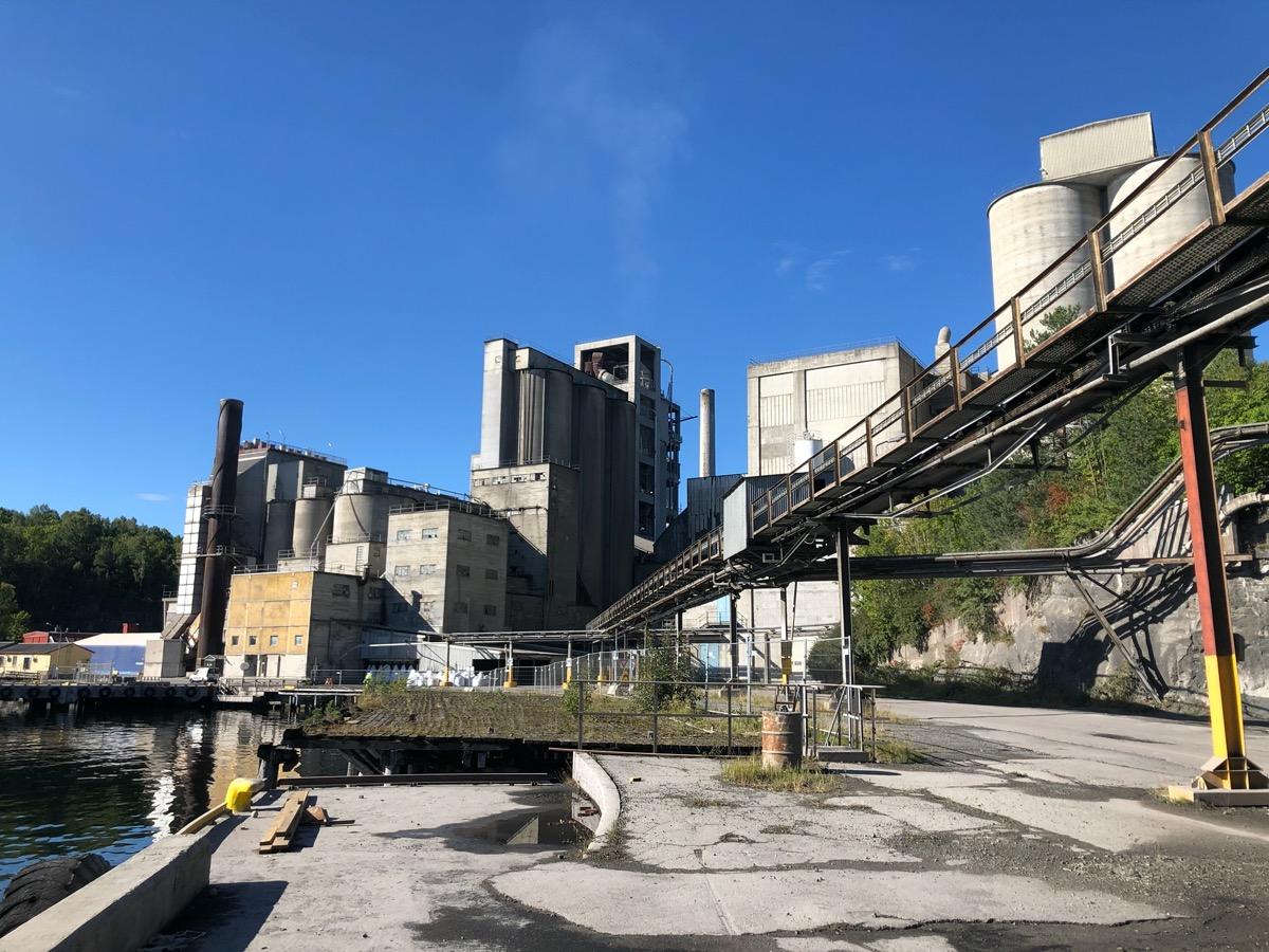 The Norcem cement works in Brevik, with conveyor bridges and silos